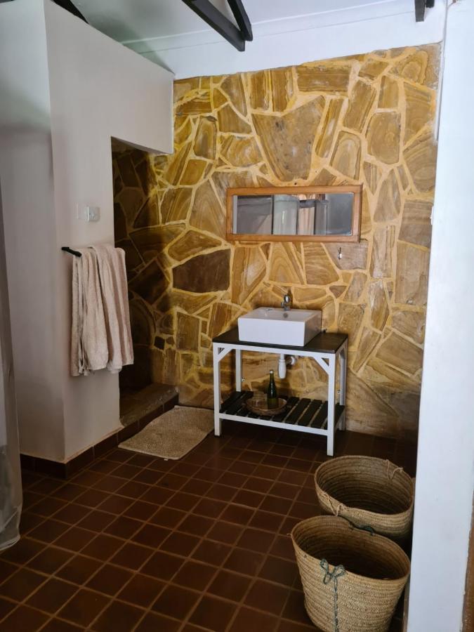 Honey Badger Lodge Moshi Exteriér fotografie